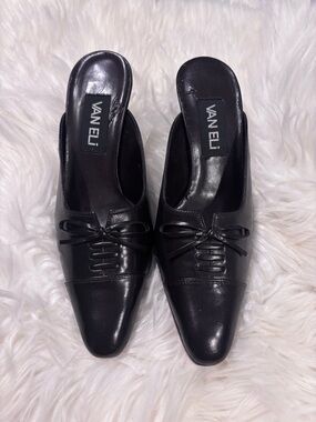 Vaneli Brown Leather Pointed-Toe Slip-On Heeled Mules with Bow